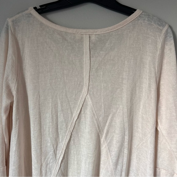 Women’s Umgee 3/4 Flare Sleeve Tunic in Cream Size Small - Picture 7 of 10